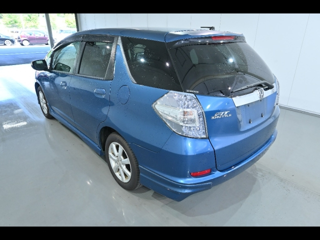 HONDA FIT SHUTTLE 2013