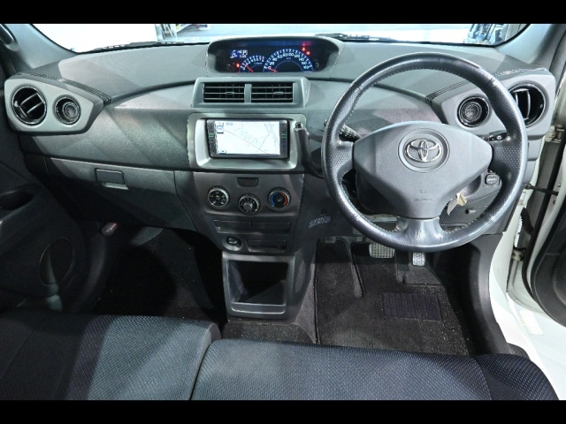 TOYOTA BB 2008