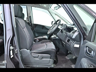NISSAN SERENA 2013