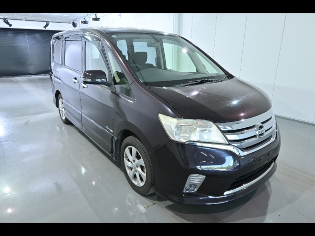 NISSAN SERENA 2013