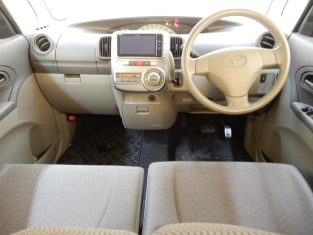 DAIHATSU TANTO 2010