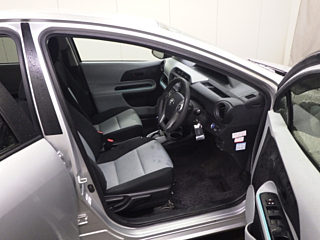 TOYOTA AQUA 2013
