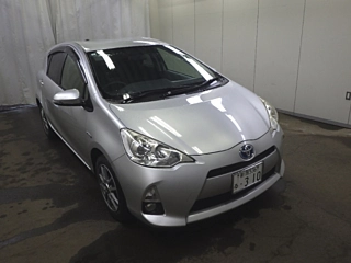 TOYOTA AQUA 2013