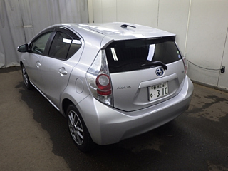 TOYOTA AQUA 2013
