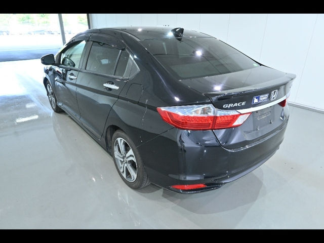 HONDA GRACE 2015