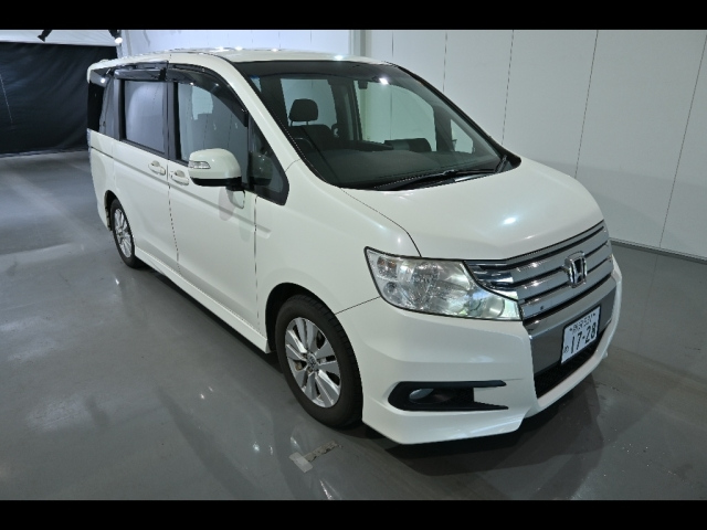 HONDA STEP WAGON 2010