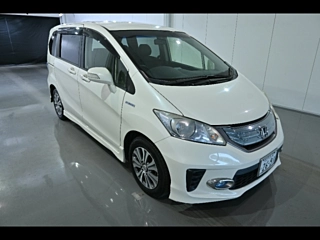 HONDA FREED 2013
