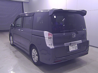 HONDA STEP WAGON 2011