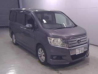HONDA STEP WAGON 2011