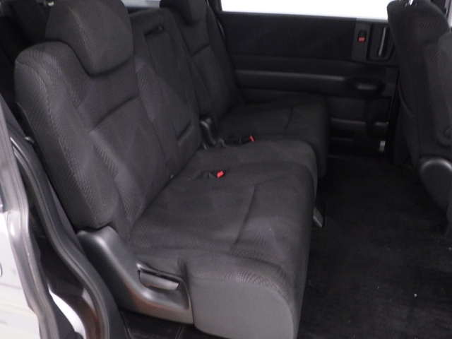 HONDA STEP WAGON 2011