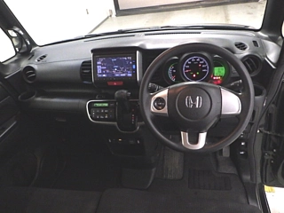 HONDA N BOX 2017
