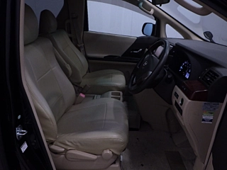 TOYOTA ALPHARD 2010