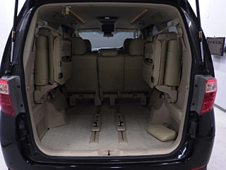 TOYOTA ALPHARD 2010