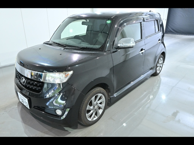 TOYOTA BB 2013
