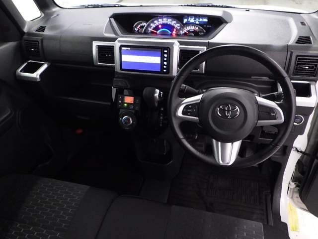 TOYOTA PIXIS MEGA 2020