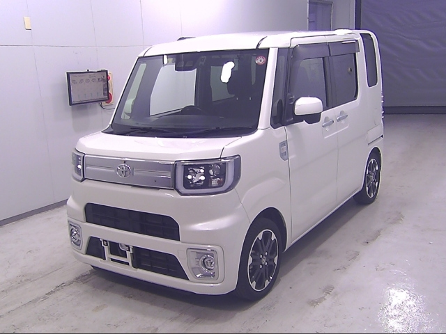 TOYOTA PIXIS MEGA 2020