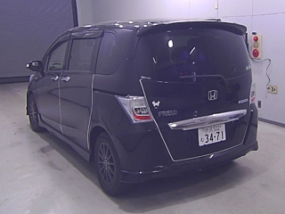 HONDA FREED 2013