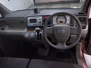 HONDA LIFE 2010