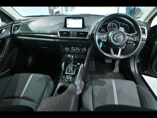 MAZDA AXELA 2019