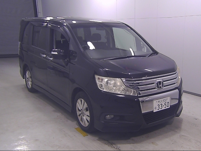 HONDA STEP WAGON 2012