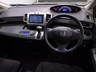 HONDA FREED 2015