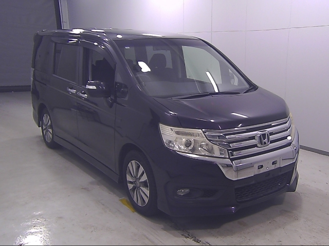 HONDA STEP WAGON 2012