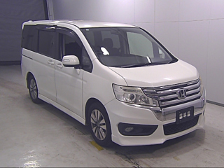 HONDA STEP WAGON 2013