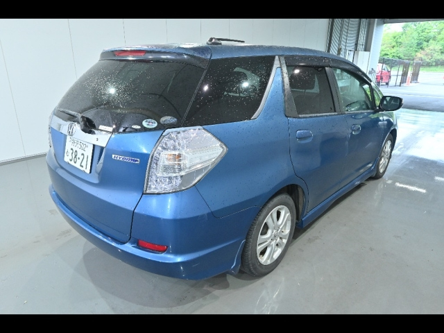 HONDA FIT SHUTTLE 2011