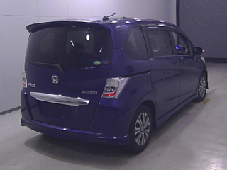 HONDA FREED 2012