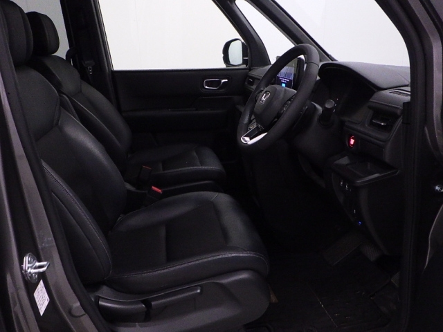 HONDA STEP WAGON 2022