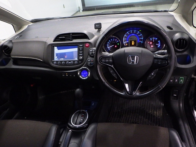 HONDA FIT SHUTTLE 2012