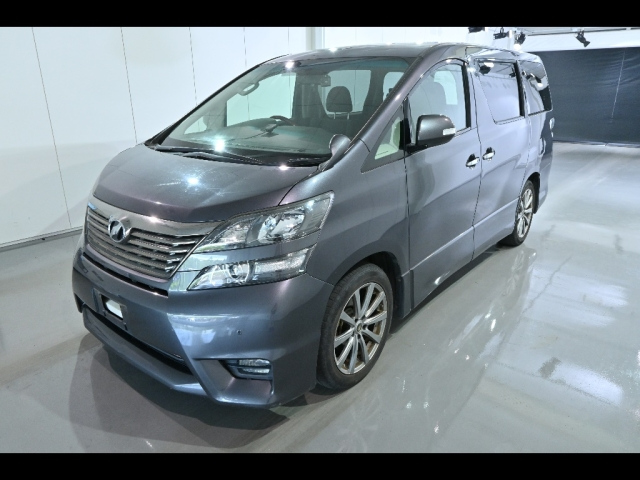 TOYOTA VELLFIRE 2010