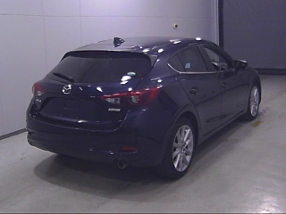 MAZDA AXELA 2018
