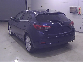 MAZDA AXELA 2018