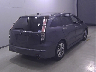 HONDA STREAM 2013