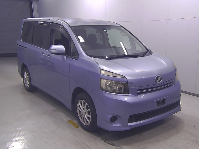 TOYOTA VOXY 2008