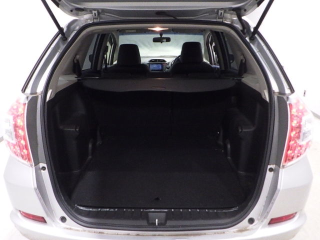 HONDA FIT SHUTTLE 2014