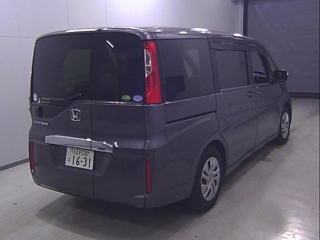 HONDA STEP WAGON 2016