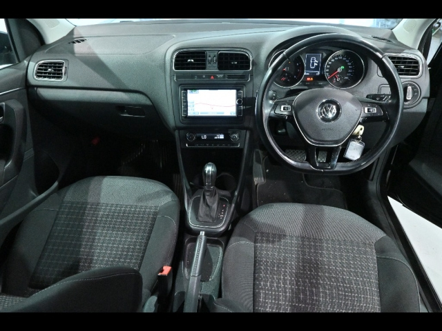 VOLKSWAGEN POLO 2017