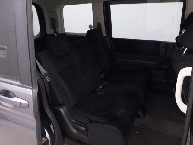 HONDA STEP WAGON 2011