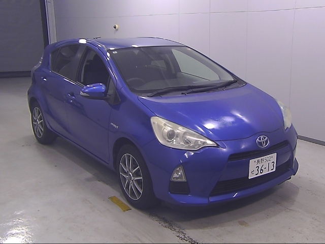 TOYOTA AQUA 2012