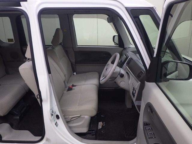 DAIHATSU TANTO 2014