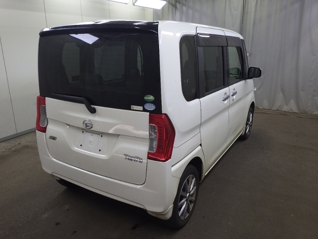 DAIHATSU TANTO 2014