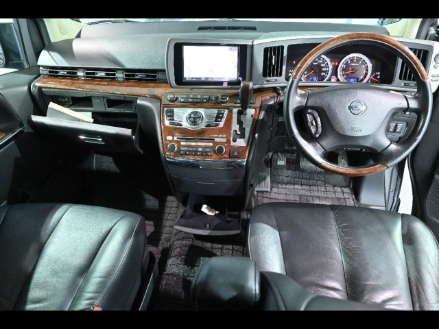 NISSAN ELGRAND 2008