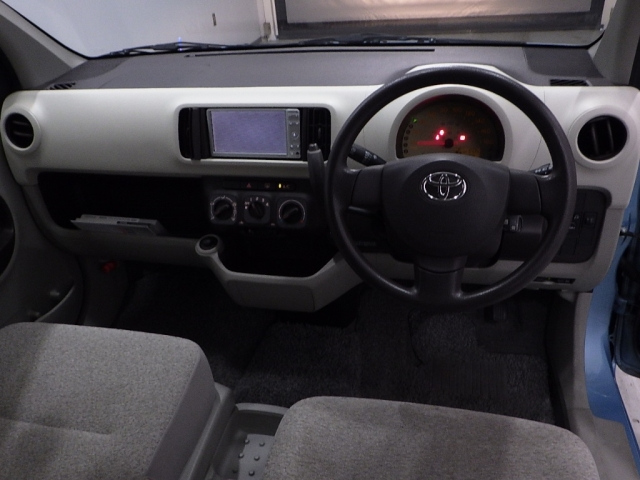 TOYOTA PASSO 2010