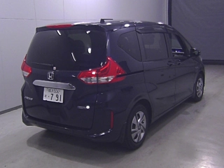 HONDA FREED 2022