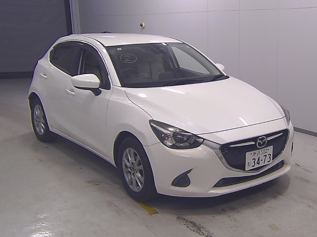 MAZDA DEMIO 2015