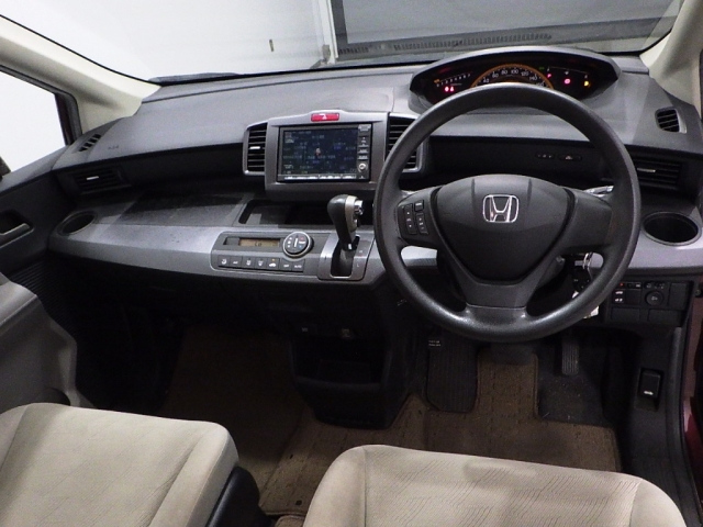 HONDA FREED 2009