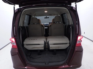 HONDA FREED 2009