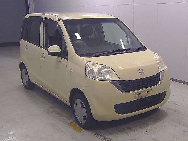HONDA LIFE 2010